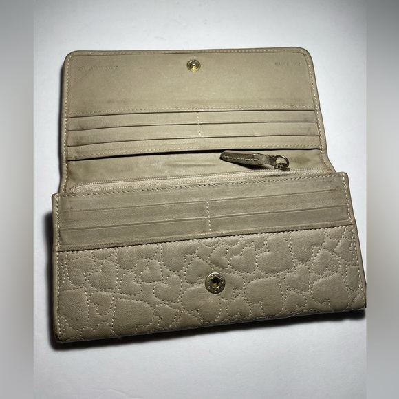 Pre owned condition Oll my íten are auténtic please see the pinctures - Picture 7 of 11